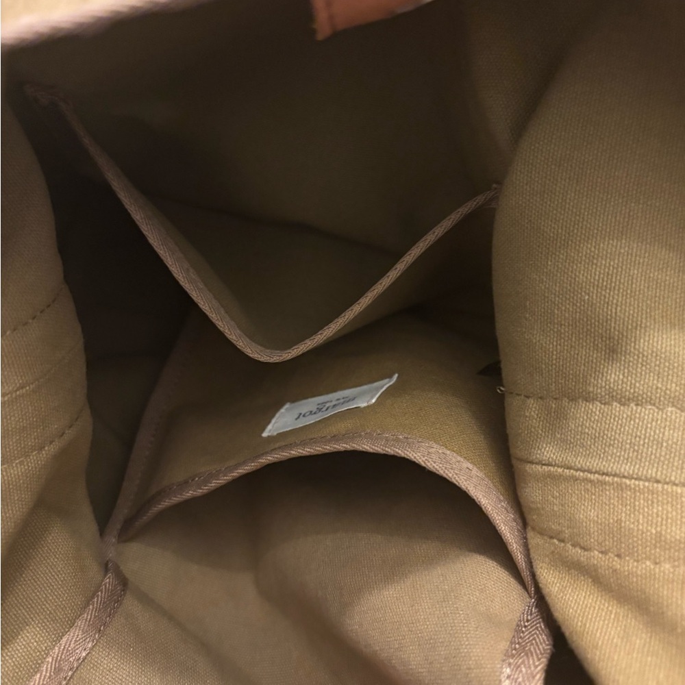 Margot Tan Canvas messenger bag - Picture 9 of 10